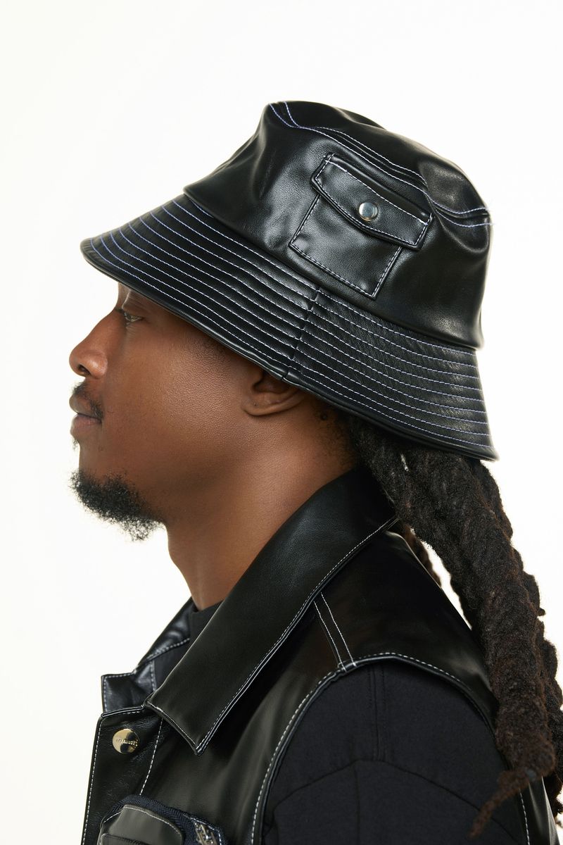 PHEELINGS FLOAT ON CARGO LEATHER BUCKET HAT (BLACK)