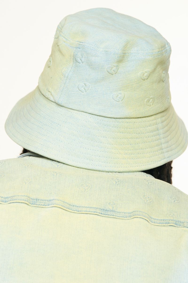 PHEELINGS MENDING HEARTS EMBOSSED BUCKET HAT (LIGHT BLUE/SAND)