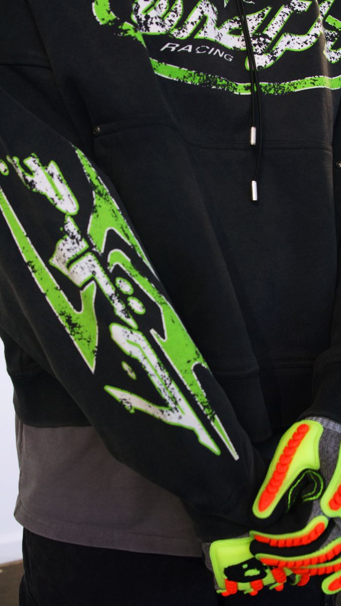 Wrathboy VIPER CROPPED HOODIE (BLACK)