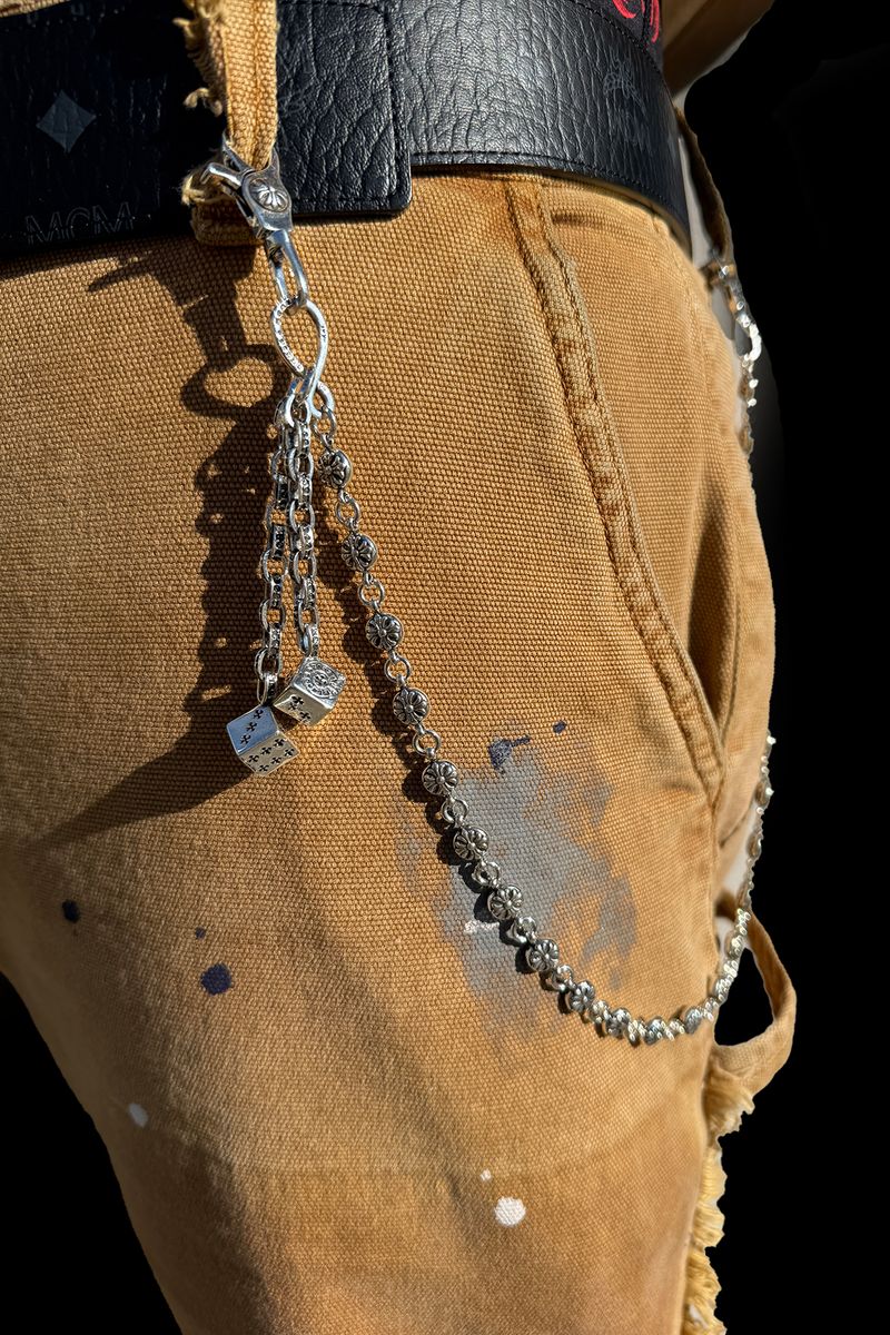 Chain Gang Rolling Dice