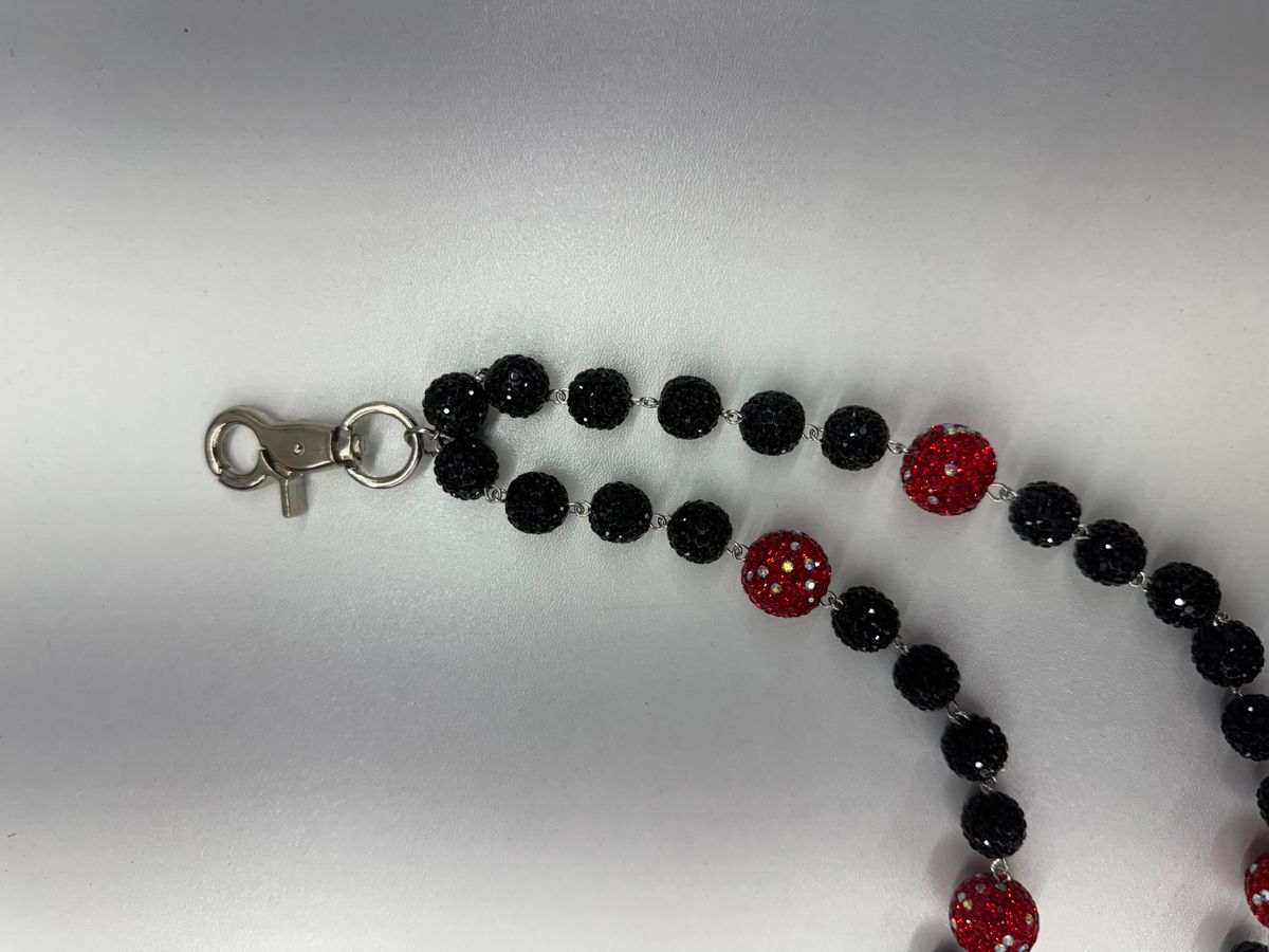 DRUNZ BLCK RED W DOTS WALLET CHAIN