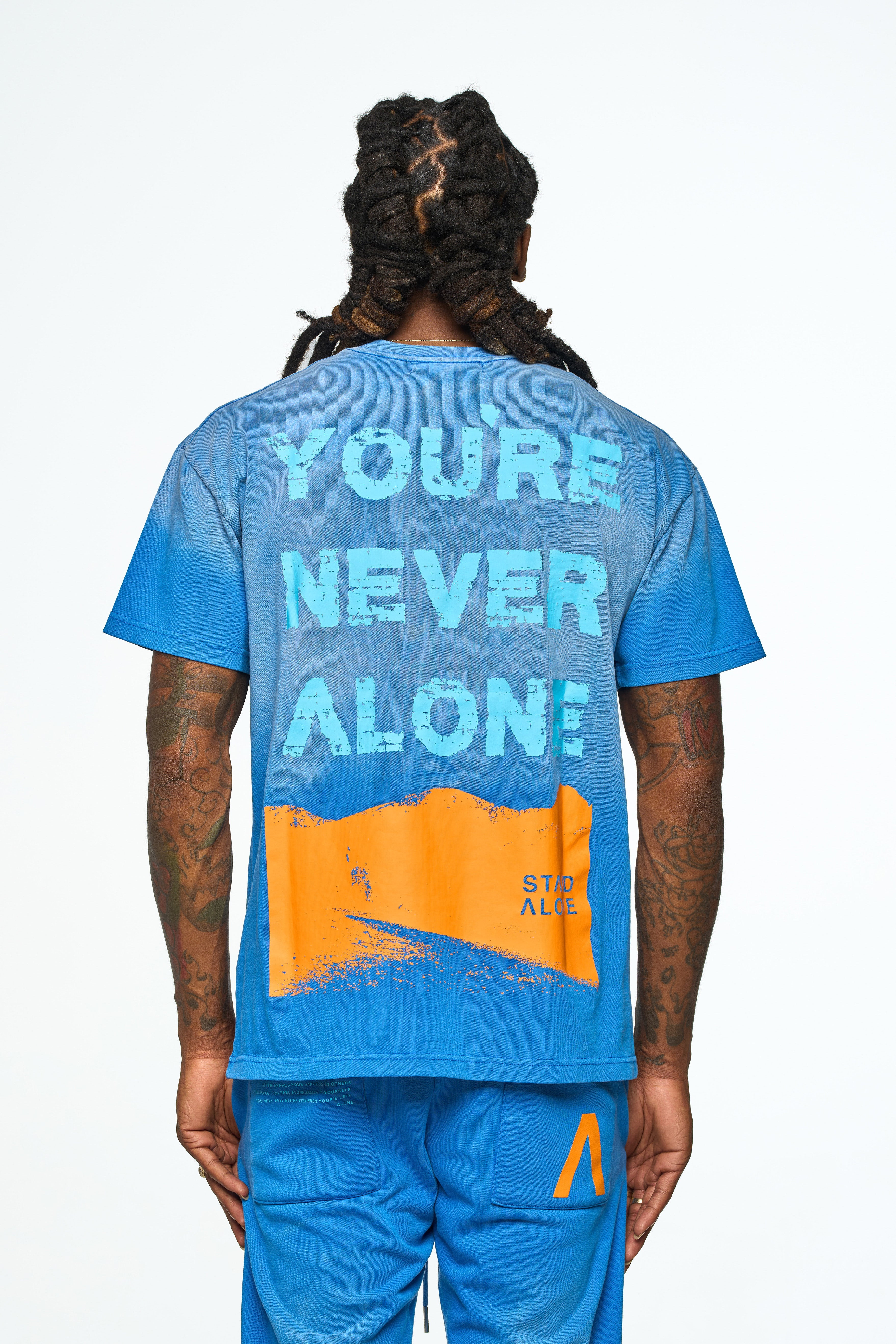 AOLOGNE NEVER ALONE SS TEE (BLUE)