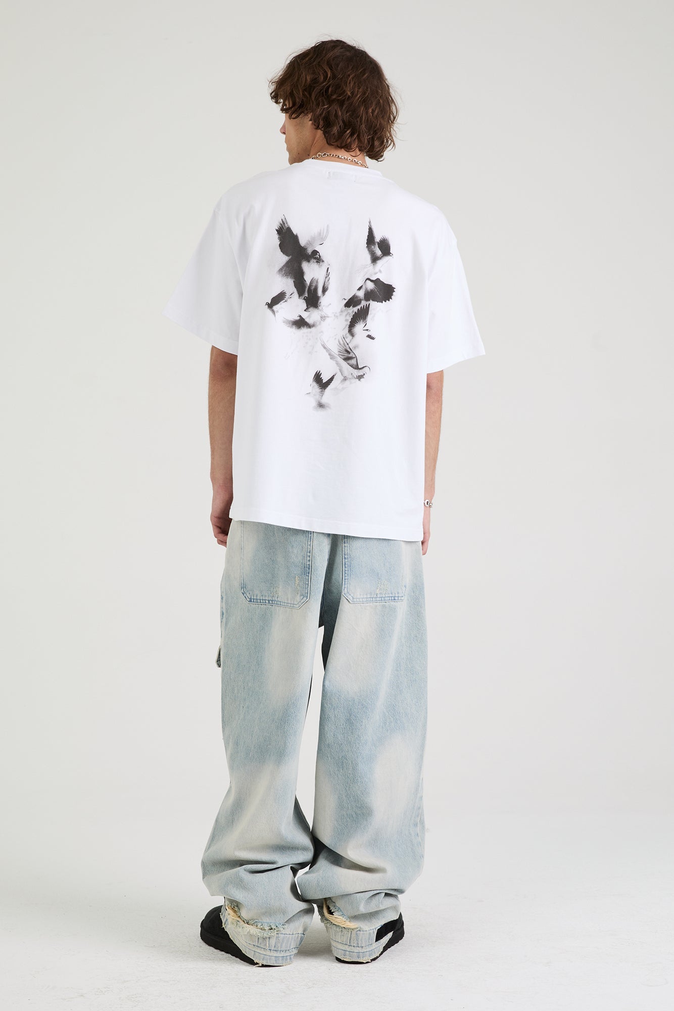 RTA Colin | White Doves Back